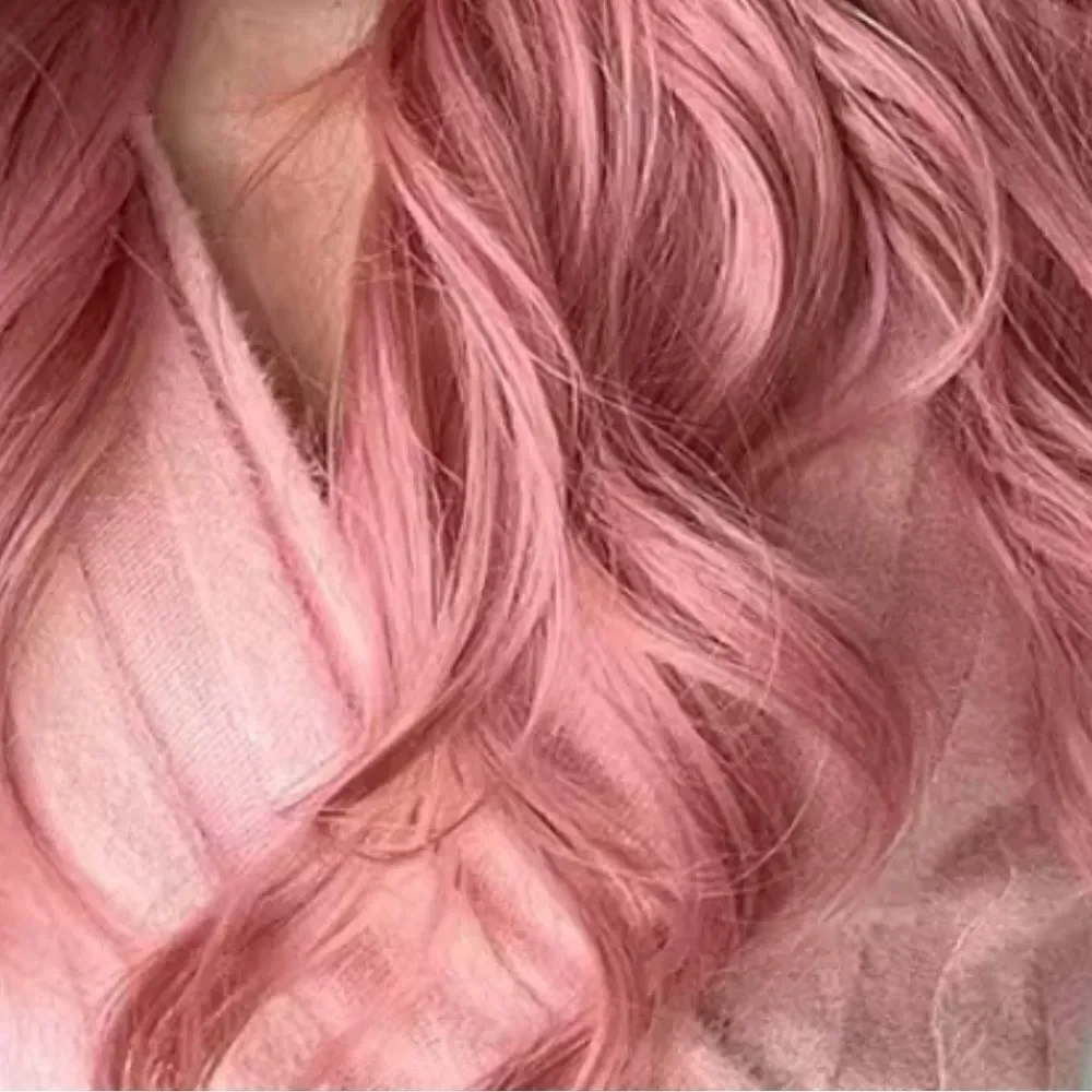 🔥🔥 Blonde unicorn pink curly long 26 inch wig ,darker roots as seen in pics.